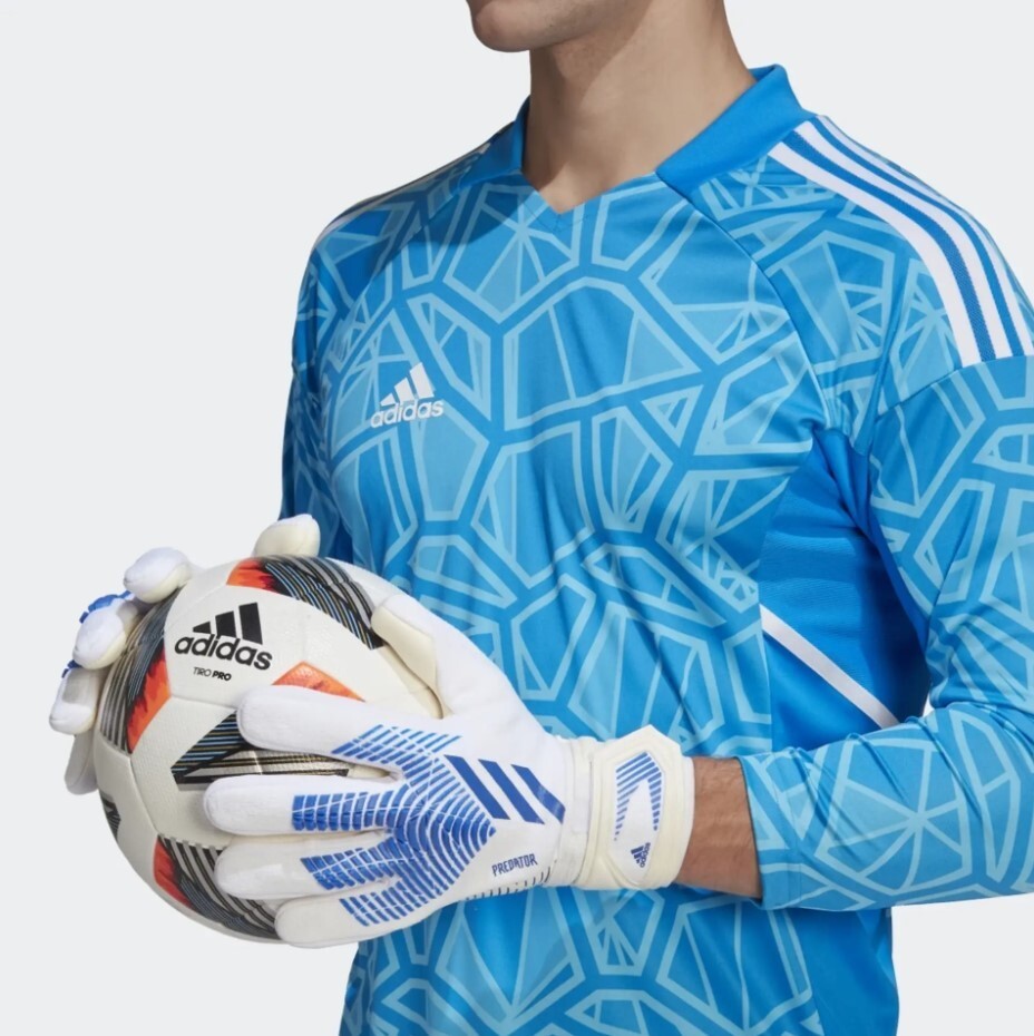 Adidas Predator League Goalkeeper Gloves / White Blue / RRP £55