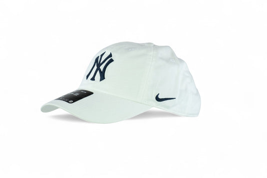 Nike Adult New York Yankees MLB Relaxed Club Cap / White / RRP £22