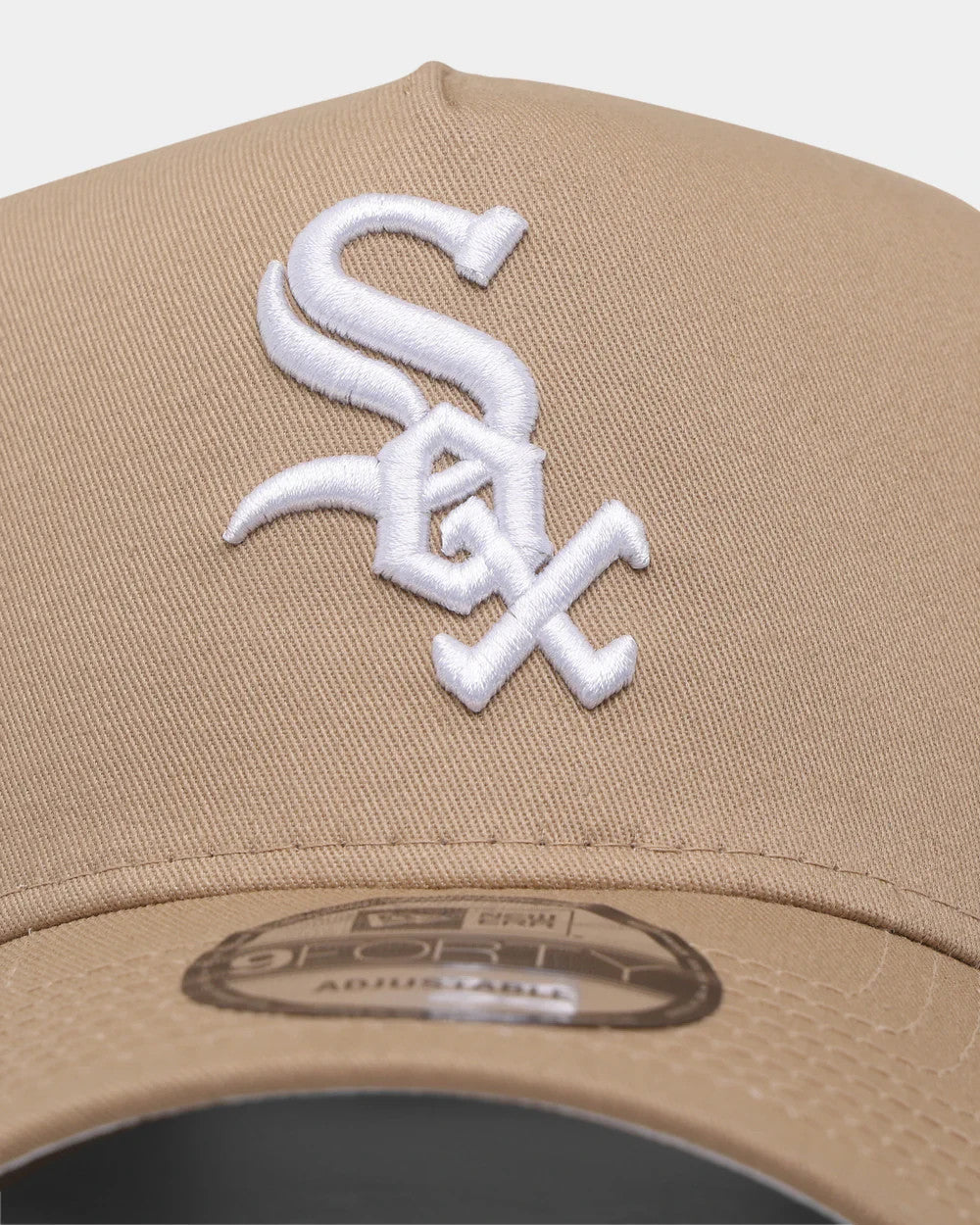 New Era Chicago White Sox 9Forty A-Frame Snapback Cap / Camel White / RRP £27