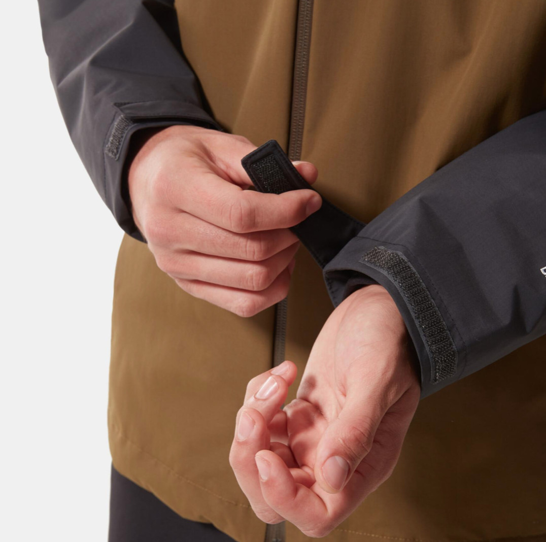 The North Face Mens Stratos Jacket / BNWT / Military Olive / RRP £145