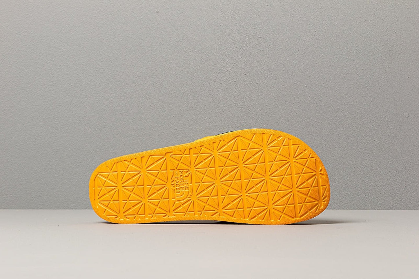 The North Face Womens Nuptse Slide / TNF Yellow/TNF Black / RRP £35