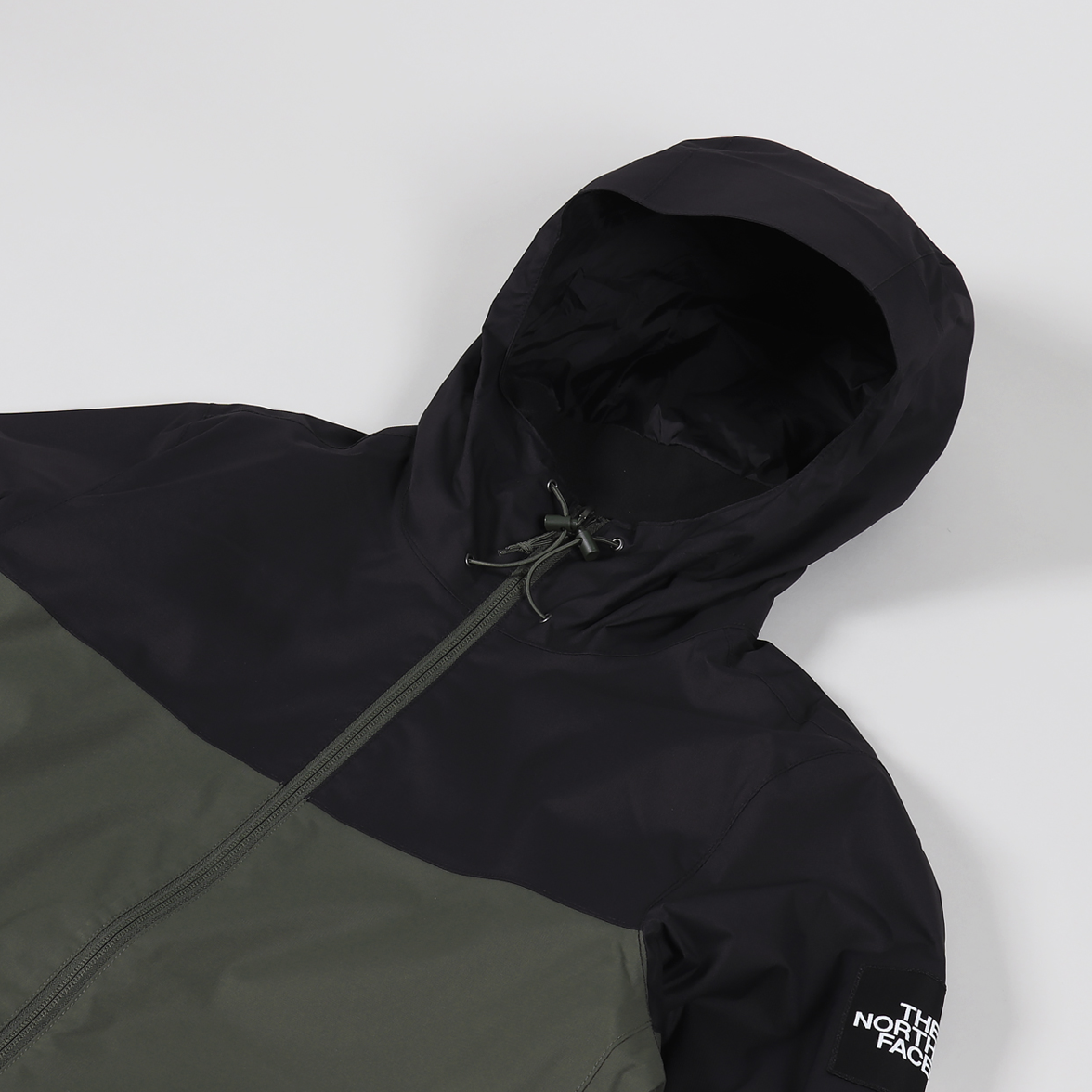 The North Face Men’s Black Box Mountain Q Jacket – Thyme, Outerwear