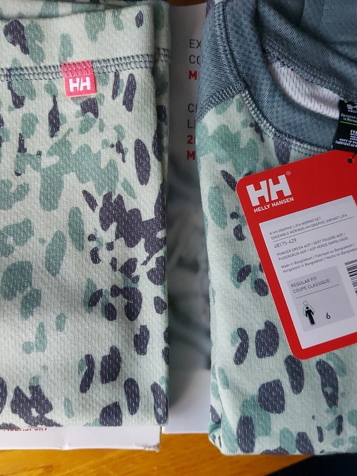 Helly Hansen Kids Graphic Merino Thermal Set / Green / RRP £60