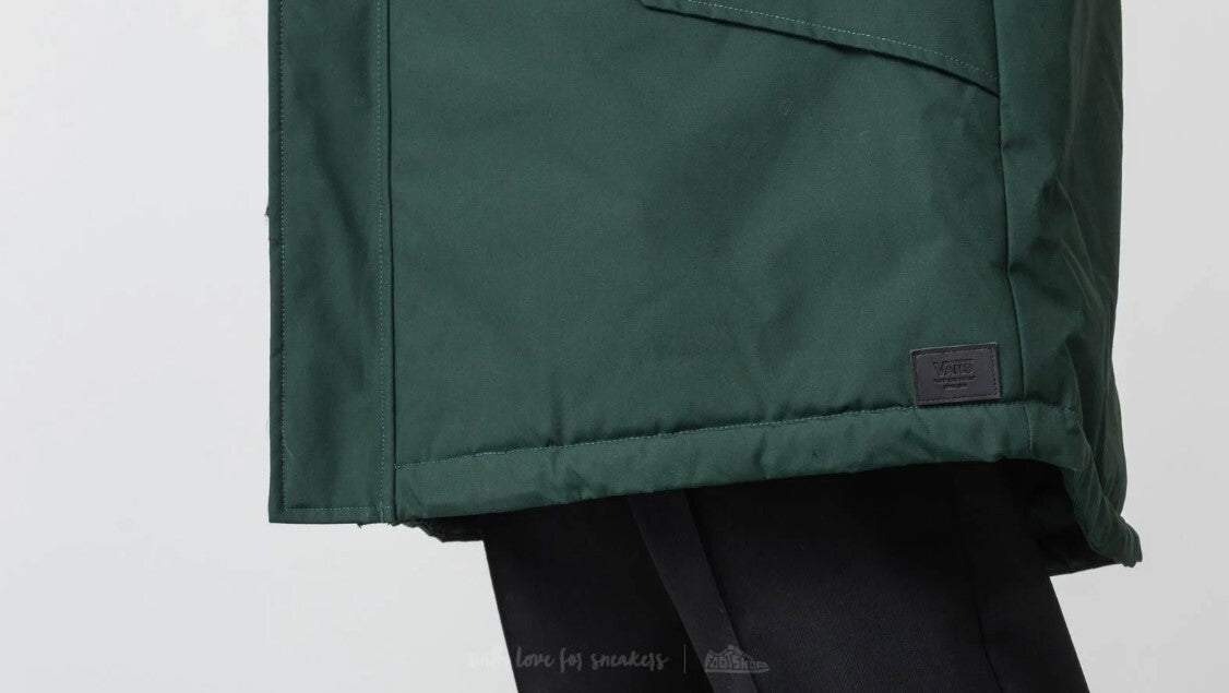 Vans Mens Revere Mountain Edition Jacket / Dress Blue / RRP £180