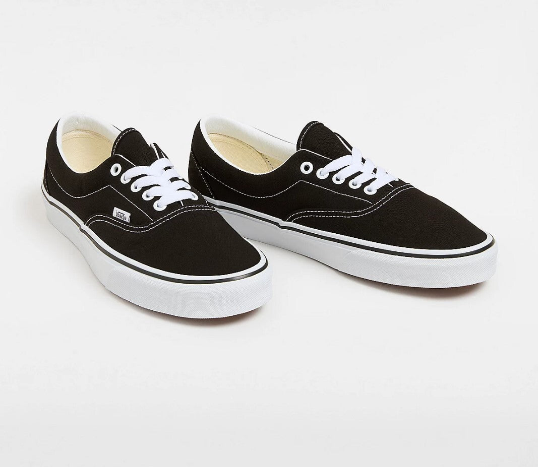 Vans Unisex Era Trainers / Black White / RRP £57
