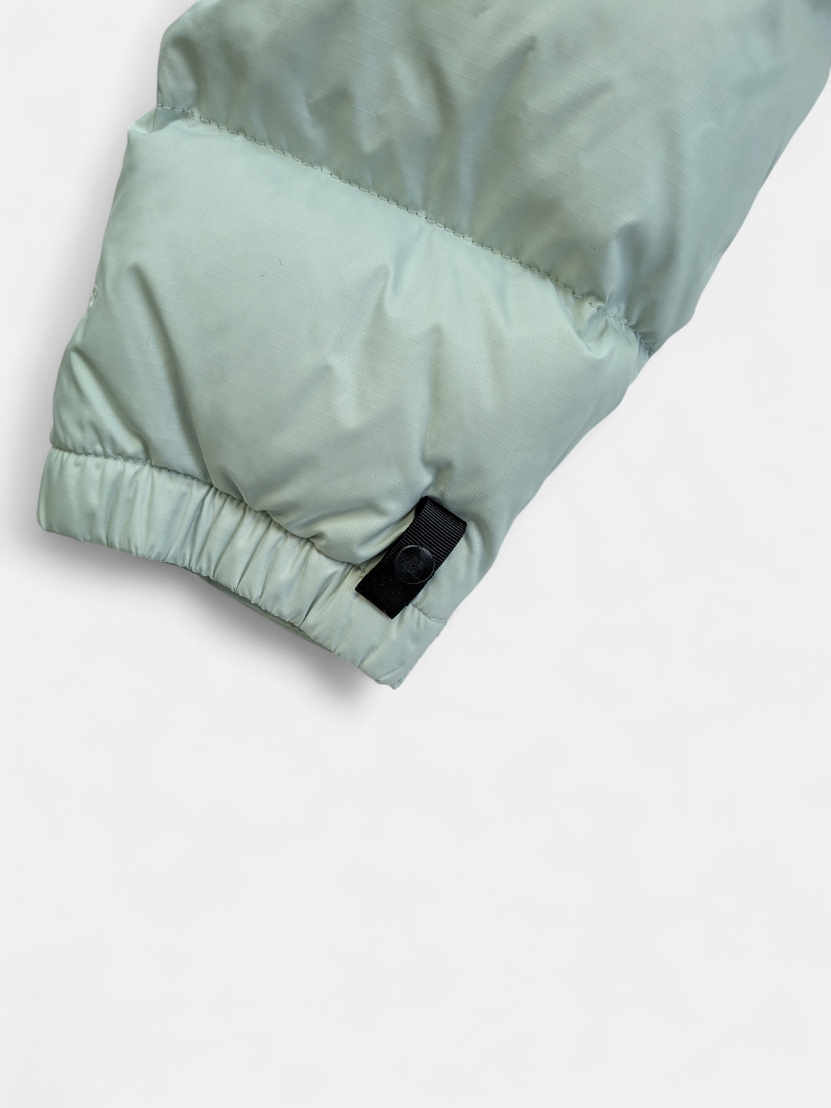 The North Face Womens 1996 RETRO NUPTSE PUFFER JACKET / Green Mist / RRP £315