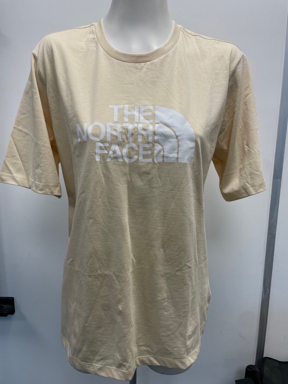 The North Face Womens Boyfriend Relaxed Easy T-Shirt / Bleached Sand l / RRP £27