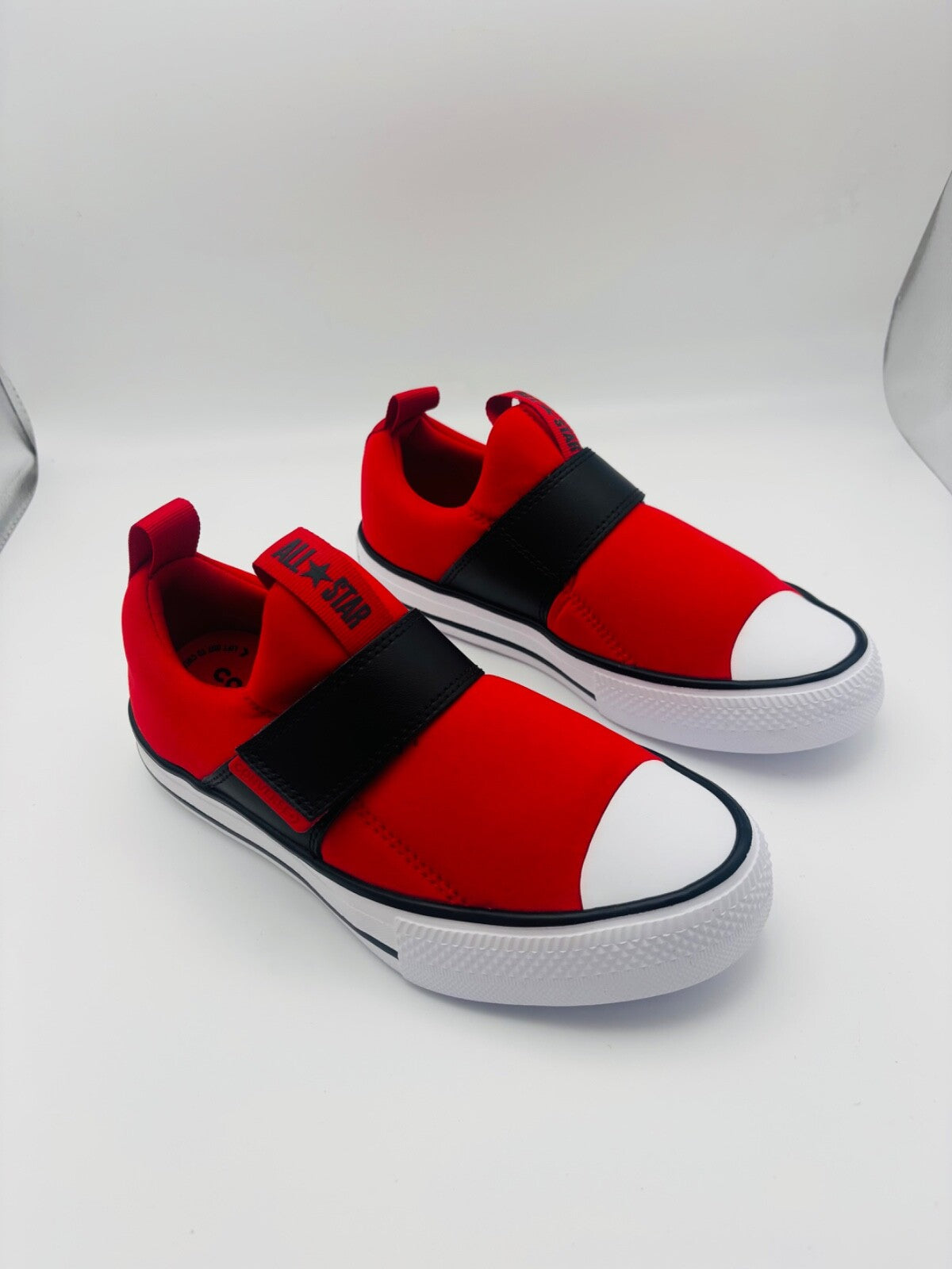 Converse Kids Superplay Strap Ox Slip On Trainers / BNIB / Red / RRP £35