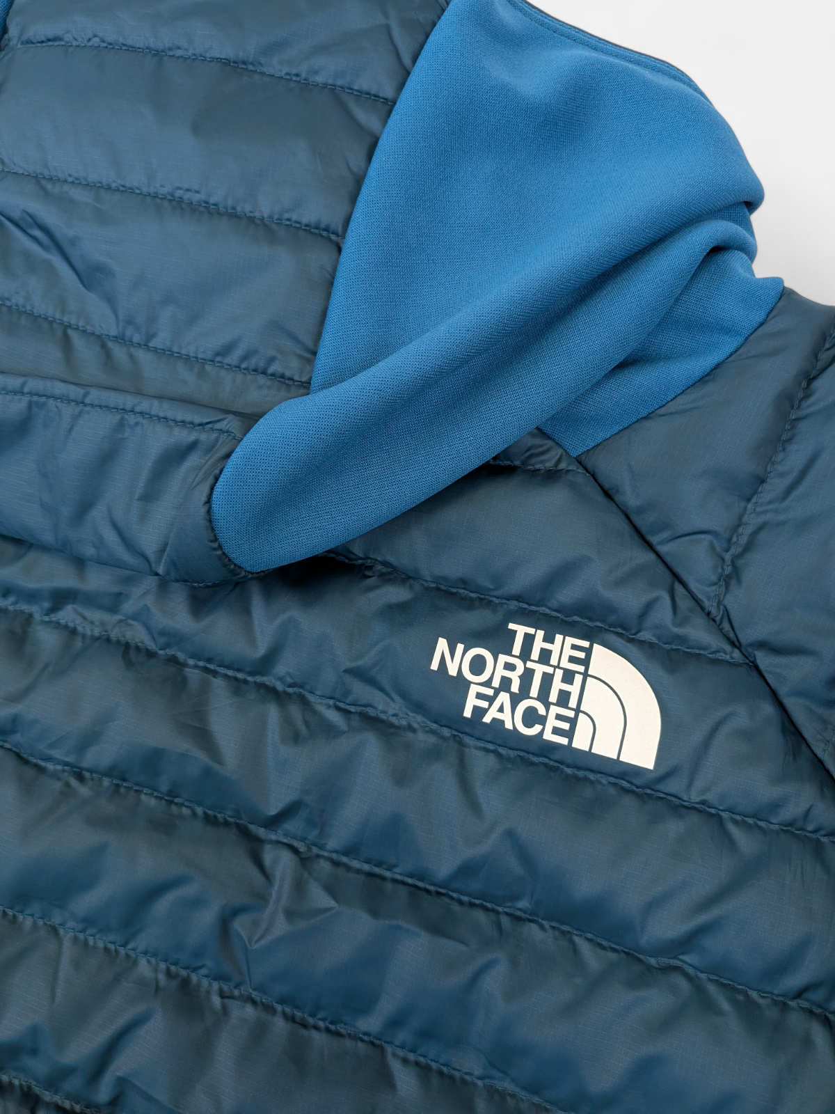 The North Face Mens AO INSULATE HYBRID JACKET/MONTEREY BLUE / RRP £145