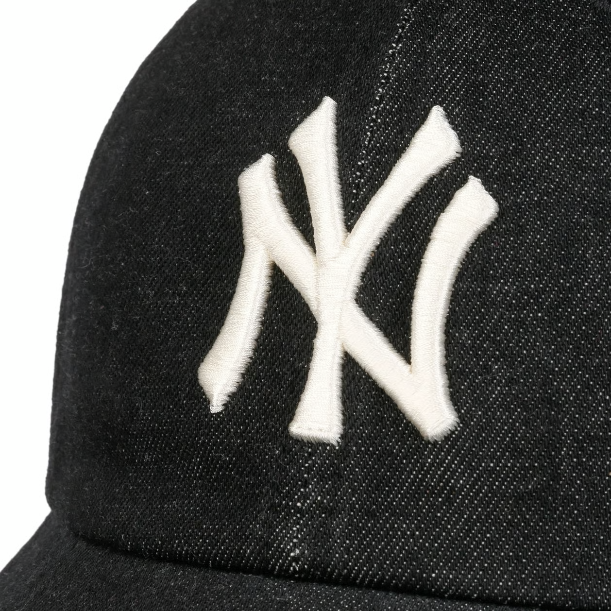 47 Brand NY New York Yankees Lennon Relaxed Clean Up Cap / Black White / RRP £32