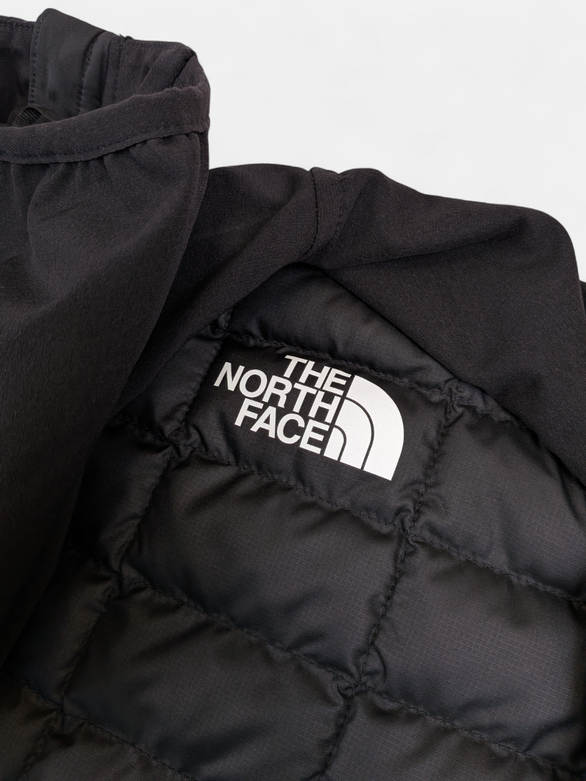 The North Face Mens Lab Hybrid Thermoball Jacket / Black / RRP £150