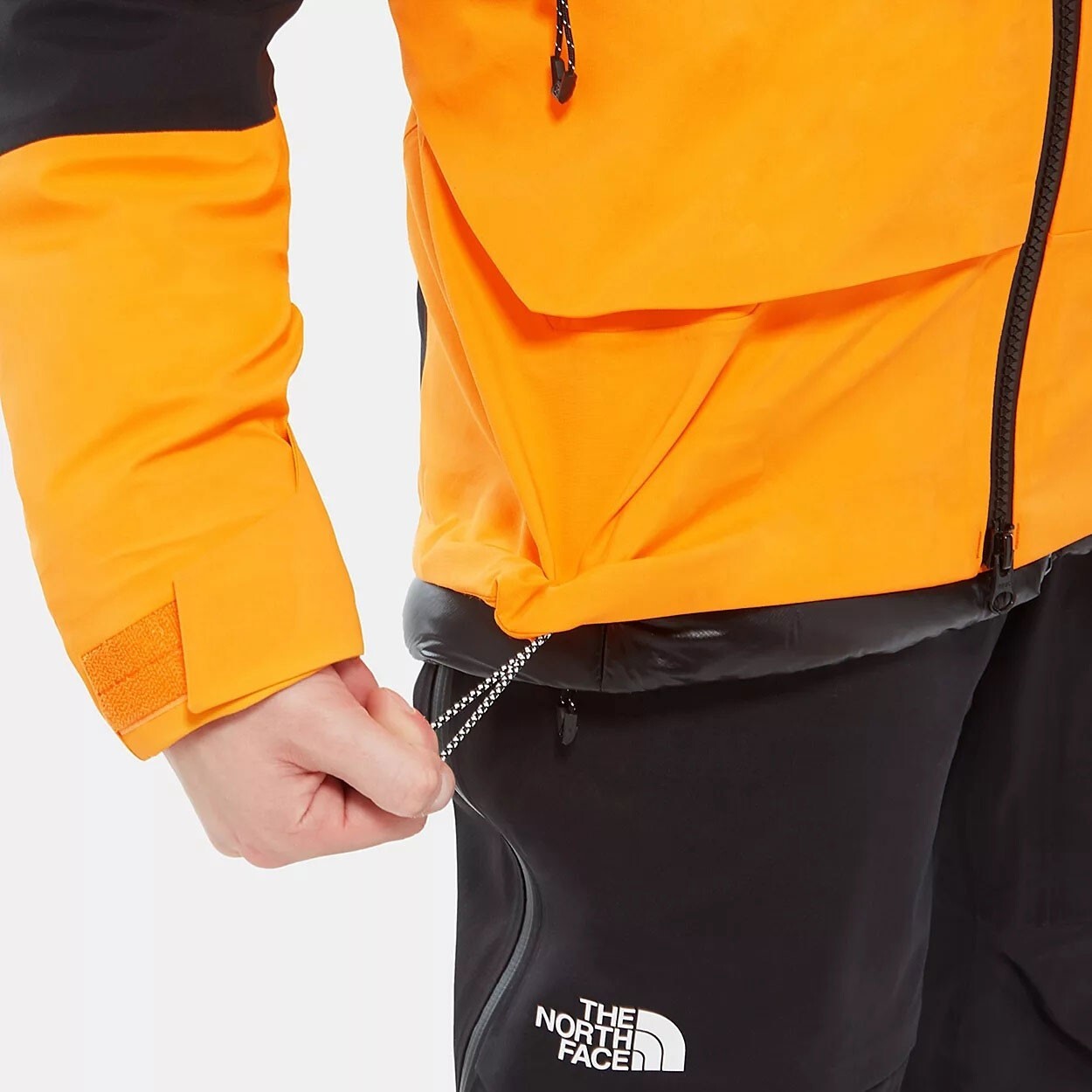 The North Face Women’s Summit L5 FUTURELIGHT Ski Jacket / Orange / RRP £550