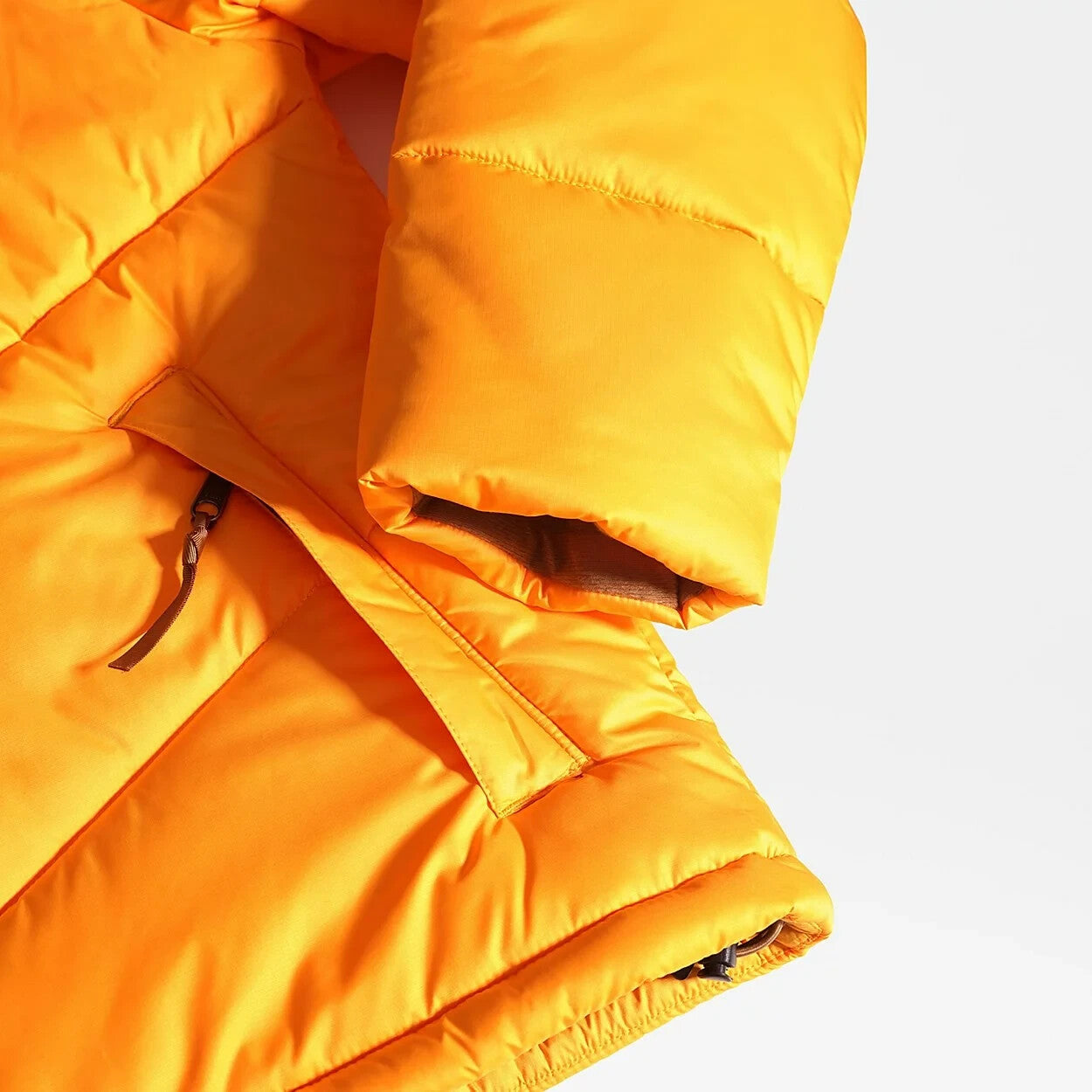 The North Face men's Saikuru Jacket / Summit Gold / BNWT / RRP£200