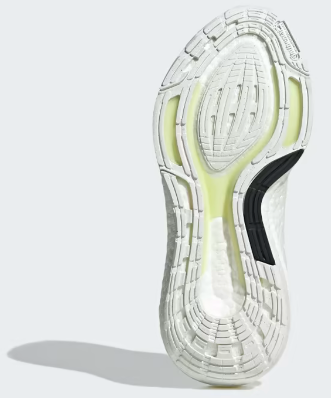 Adidas Women's Ultraboost 22 / BNIB / Non Dye Almost Lime / RRP £165 / UK 4.5