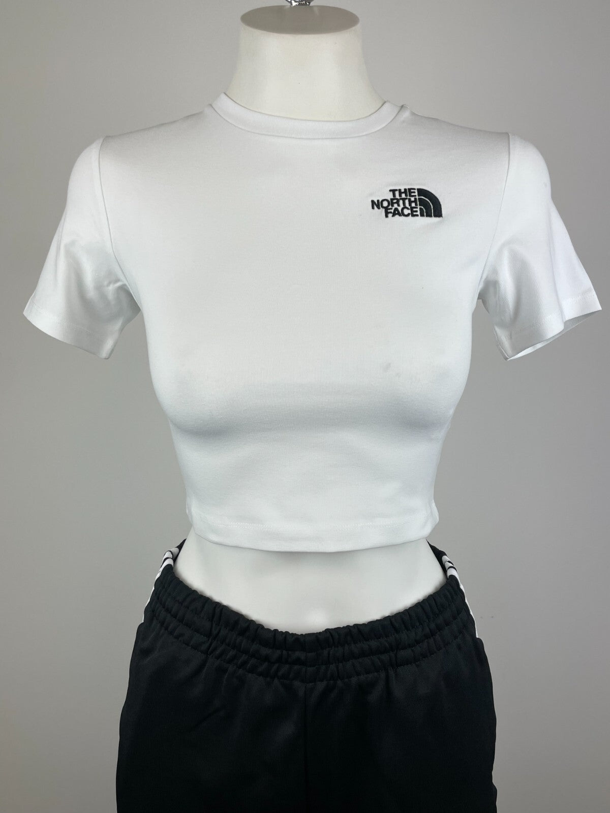The North Face Womens Slim Cropped T-Shirt / White / Rrp £30