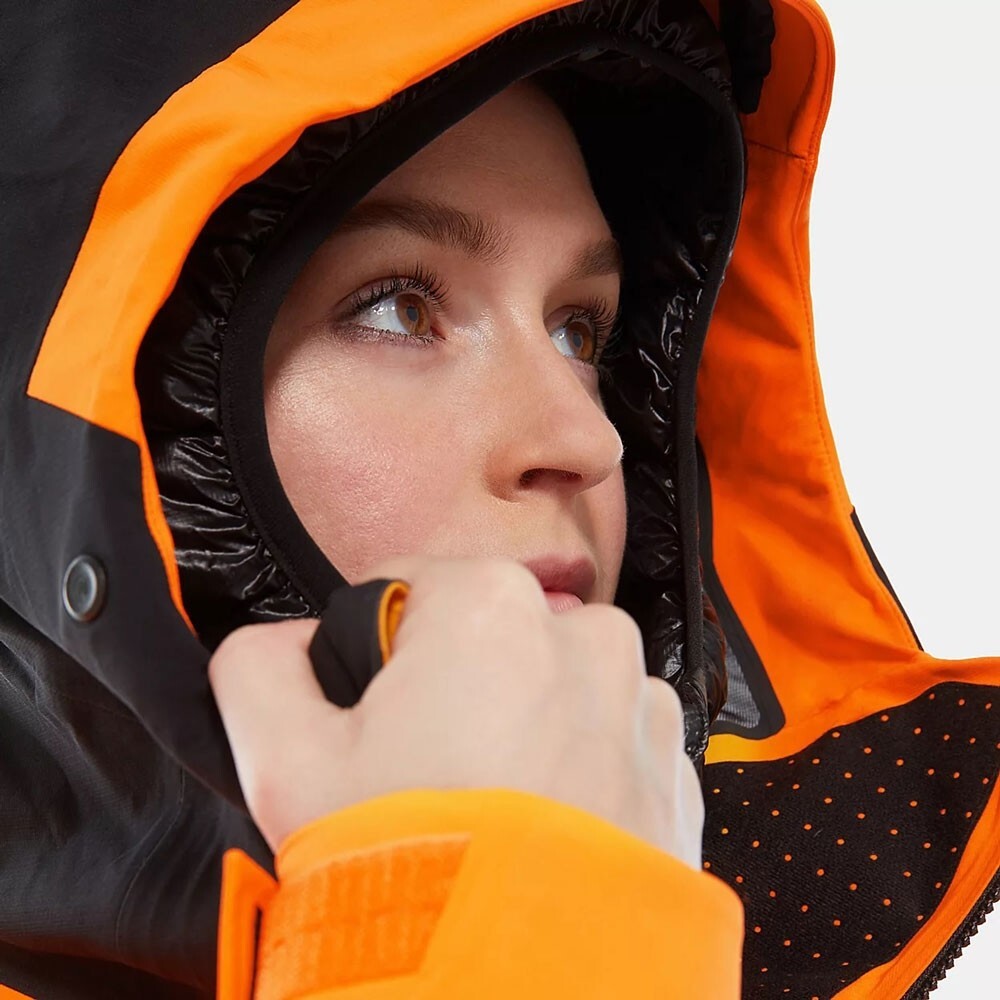 The North Face Women’s Summit L5 FUTURELIGHT Ski Jacket / Orange / RRP £550