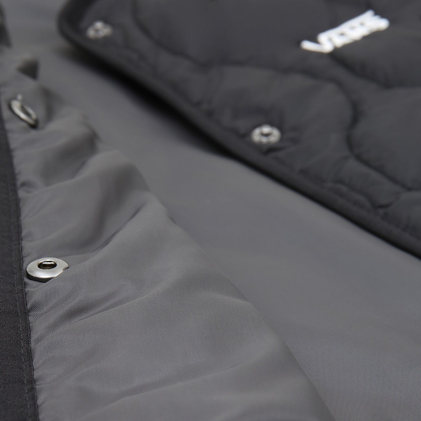 Vans Womens Long Reversible Quilted Jacket / Black / RRP £95