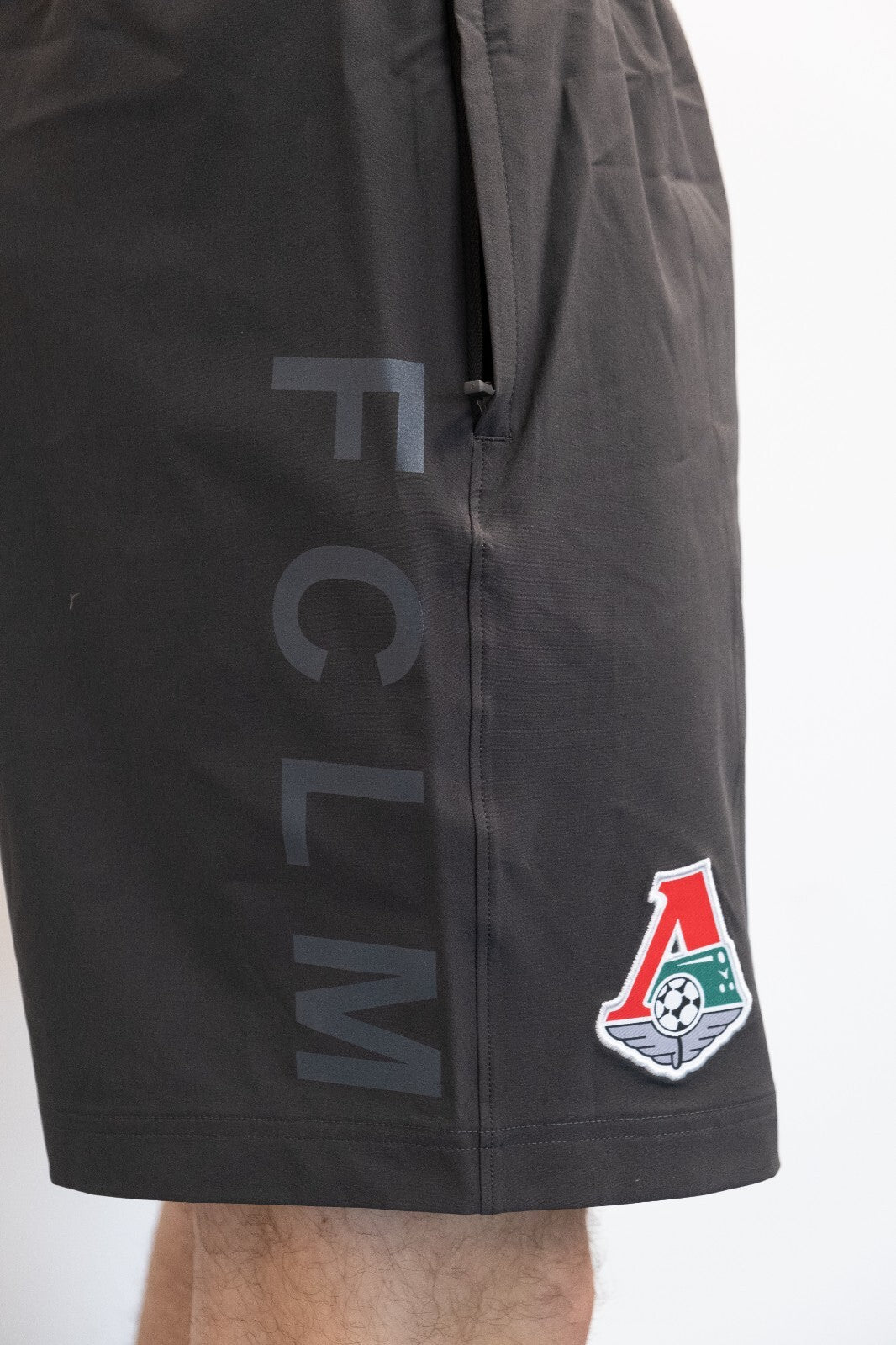 Under Armour 2019-20 Lokomotiv Moscow Touchline Short / Grey / Mens / RRP £29.99