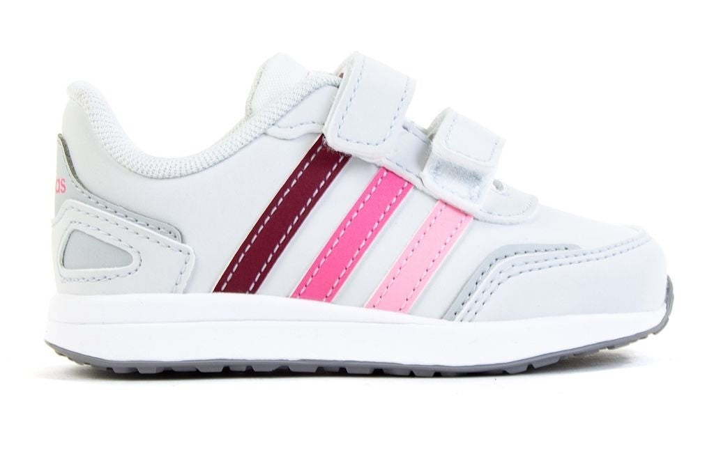 Adidas Kids / VS SWITCH 3 I Trainers / BNIB / White / RRP £35