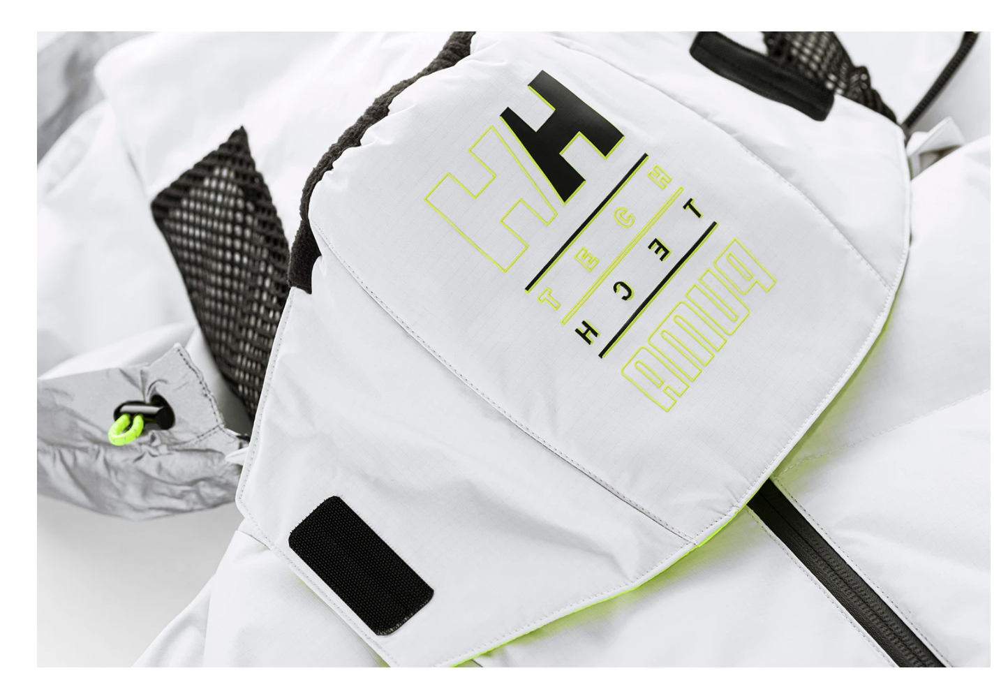 Puma x Helly Hansen Men's Tech Winter Jacket / Small / Glacier Grey / RRP £530
