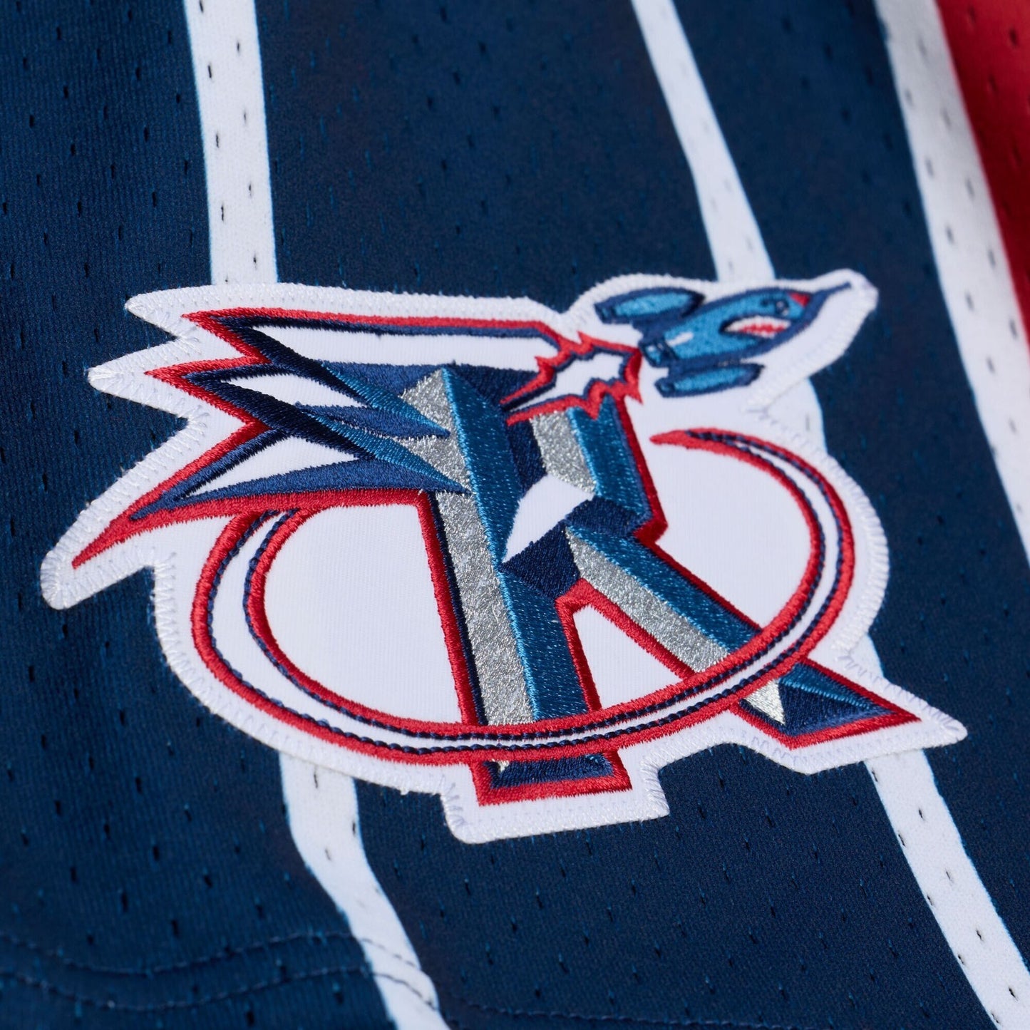 Mitchell & Ness Houston Rockets 1996-97 Basketball Shorts / Navy Red / RRP £80