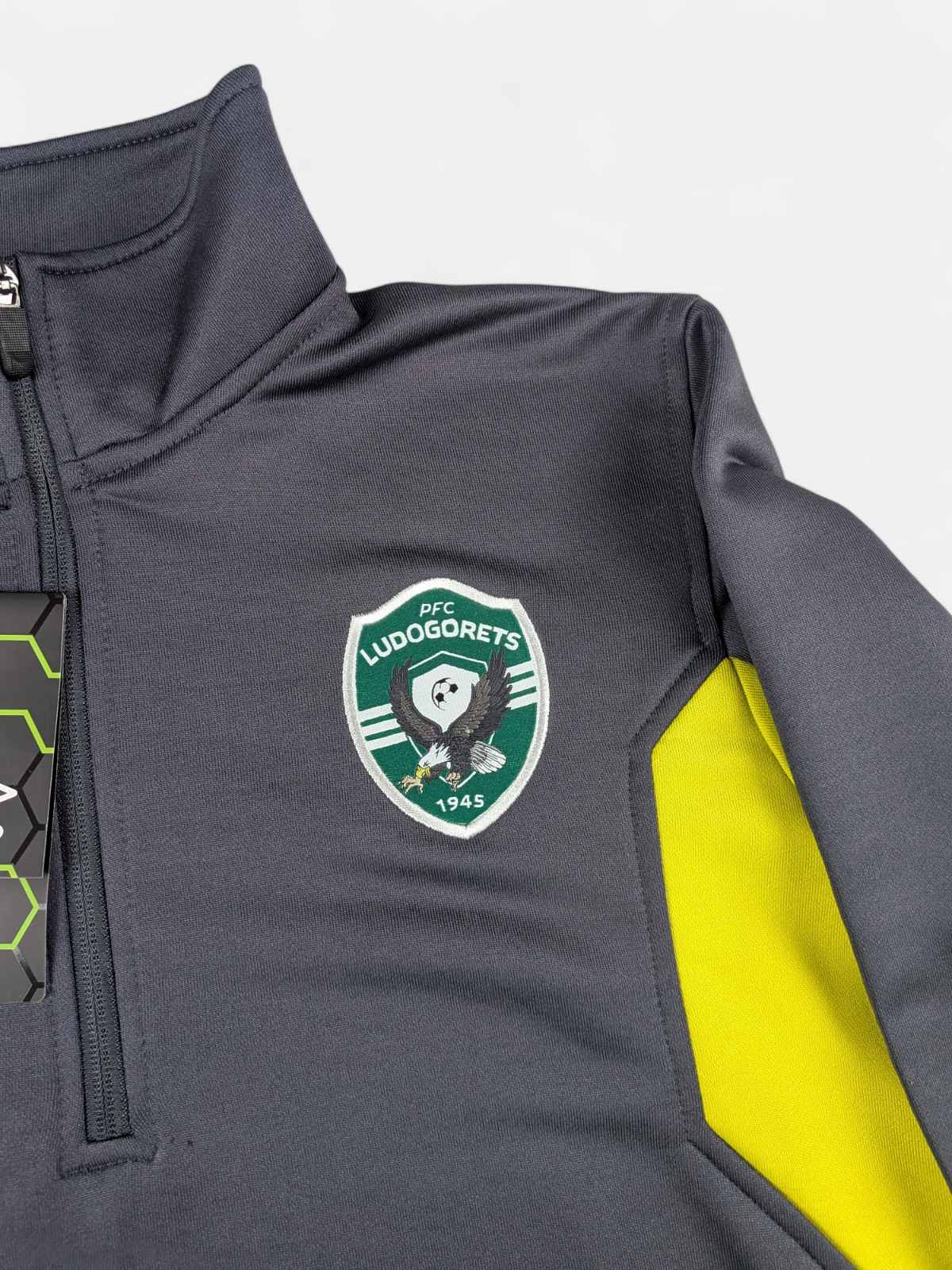 Umbro Mens 2017-18 Ludogorets Razgrad 1/2 Zip Training Top / BNWT /Grey /RRP £50