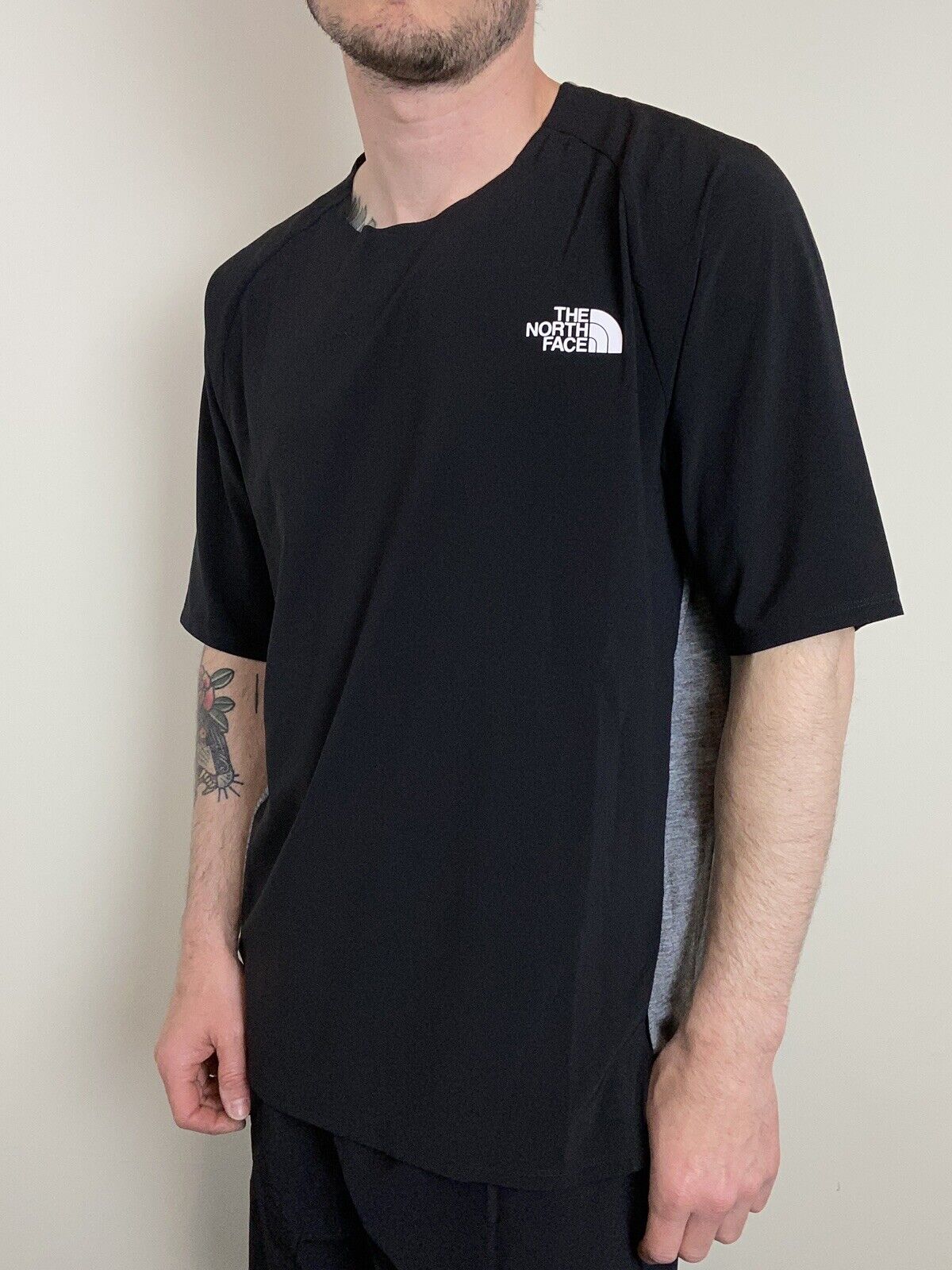 The North Face Advant S/S Athletic T-Shirt / Black / BNWT / Medium