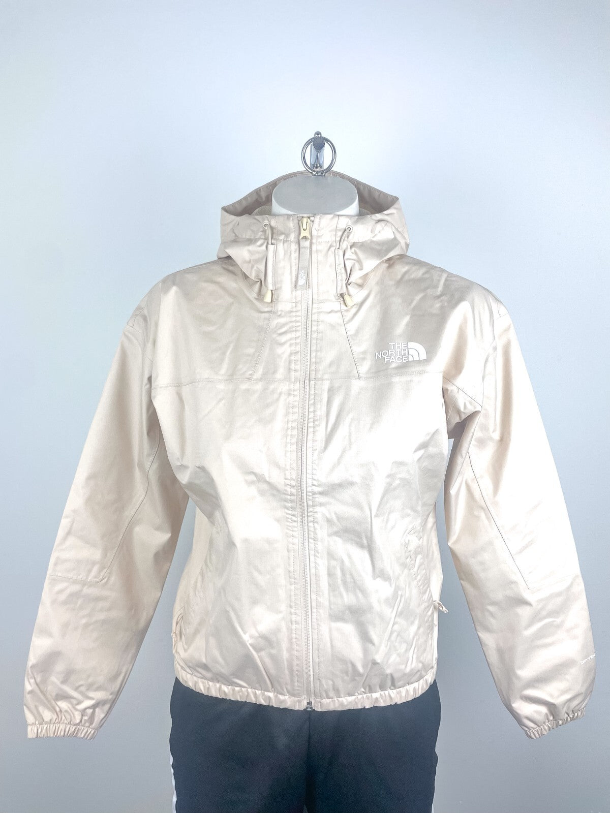 The North Face Women’s Lifestyle Shell- Bleached Sand, Lightweight, Waterproof