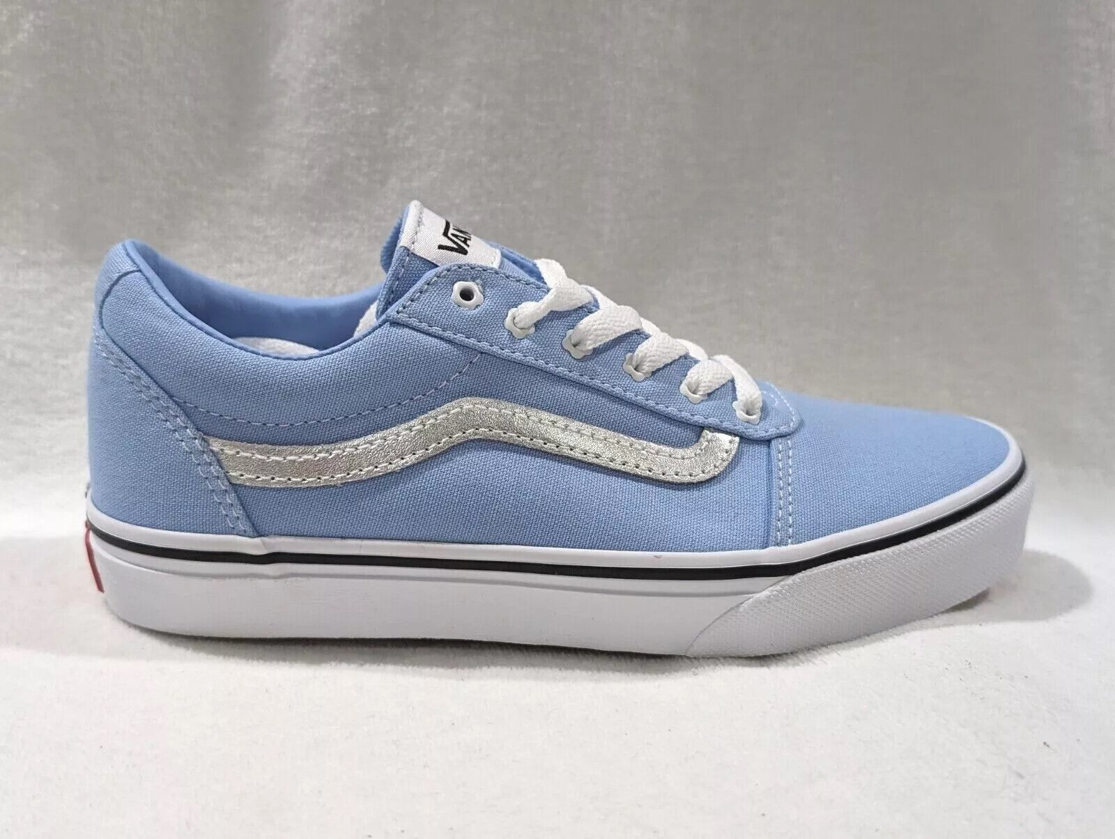 Vans Kids Ward / Baby Blue White / RRP £40