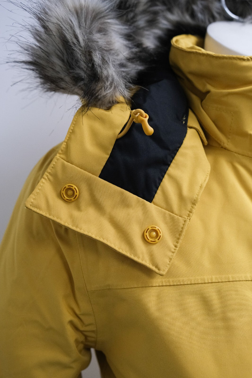 The North Face Womens New Peak Parka Winter Coat / Golden Spice / RRP £380