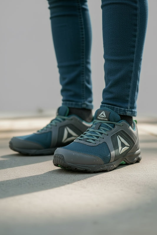 Reebok Men's Trail Voyager 3.0 Walking Shoes / Coal / Mineral Blue / RRP £80