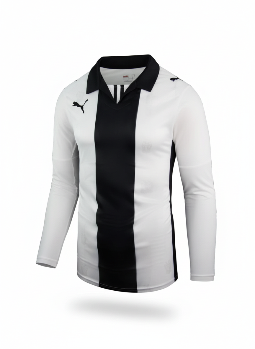 Puma Kids Long Sleeve Football Shirt / Black White / RRP £25