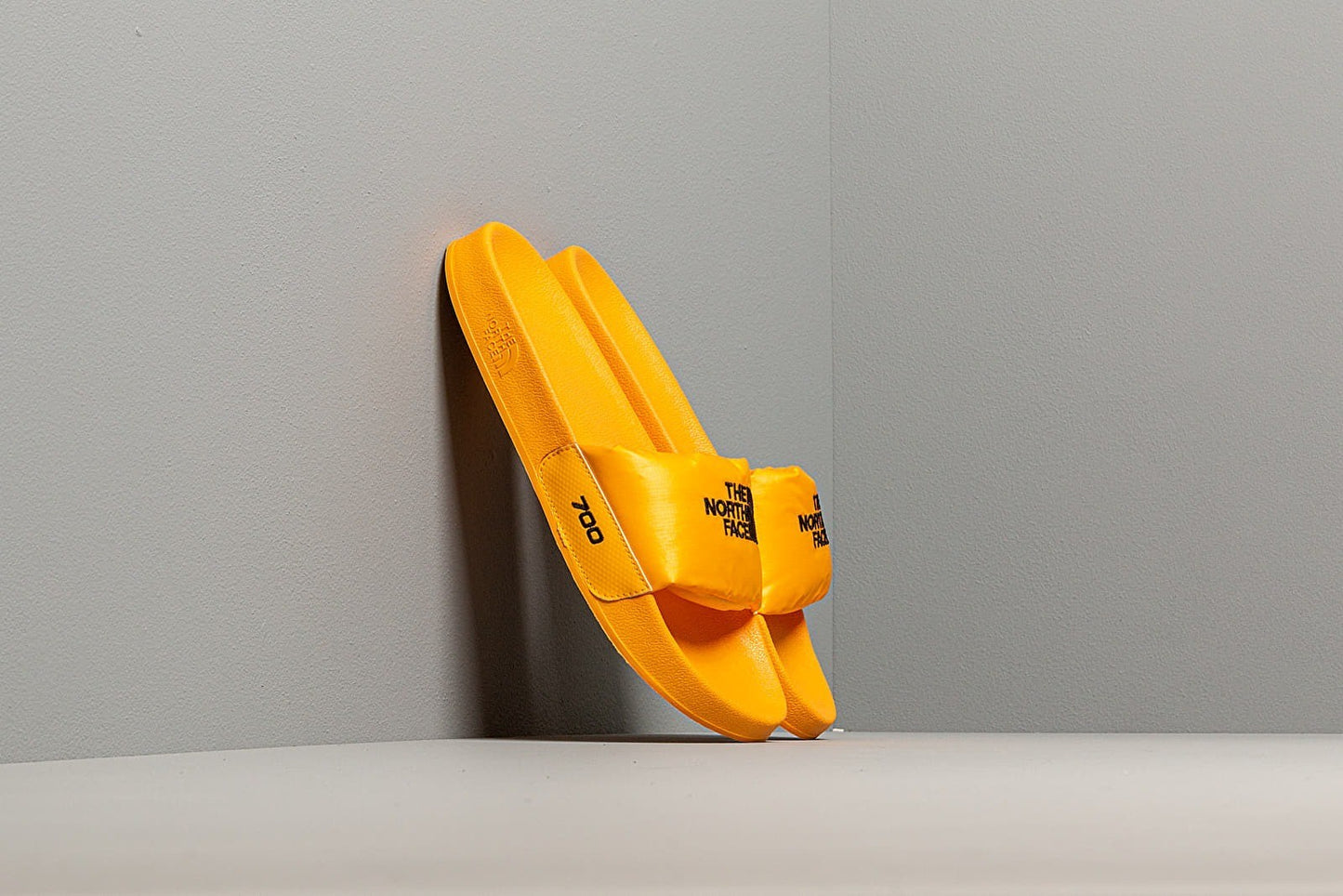 The North Face Womens Nuptse Slide / TNF Yellow/TNF Black / RRP £35