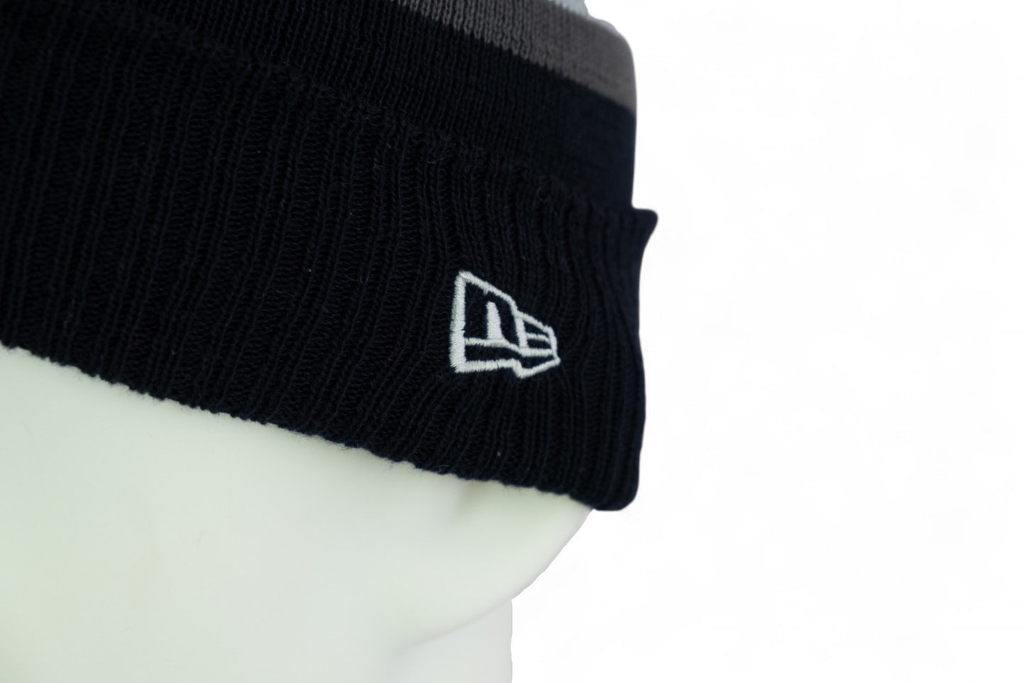 New Era New York Yankees Team Stripe Knit Hat / Navy / RRP £28