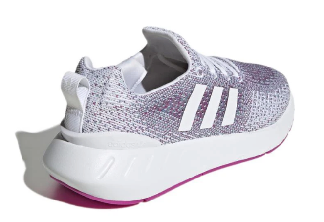 Adidas Women's Swift Run 22 Trainers / Grey / RRP £85