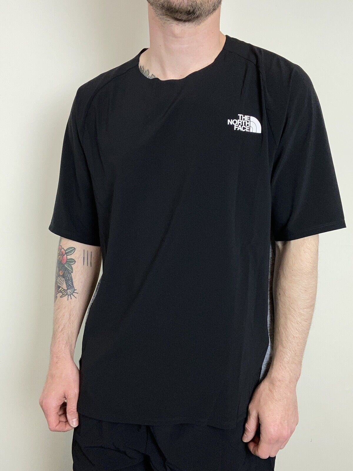 The North Face Advant S/S Athletic T-Shirt / Black / BNWT / Medium