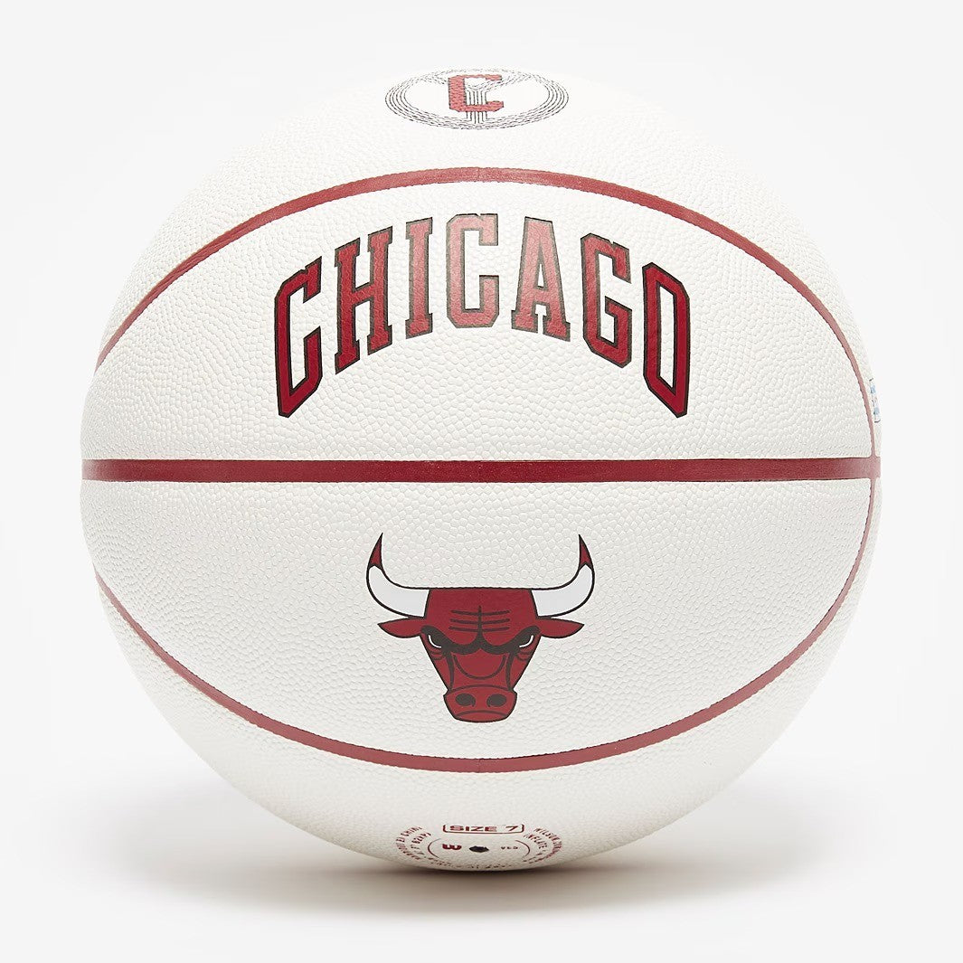 Wilson NBA Chicago Bulls City Collector Basketball / White / RRP £110