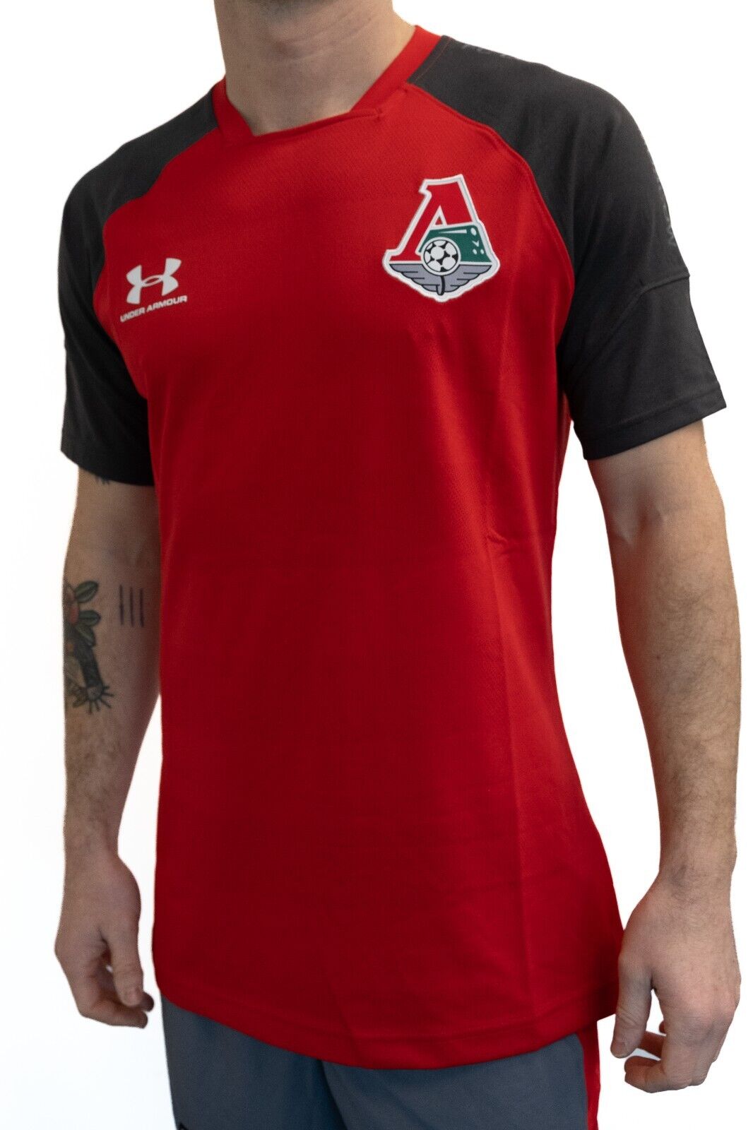 Under Armour 2019-20 Lokomotiv Moscow Training Tee / Red / Mens / RRP £29.99