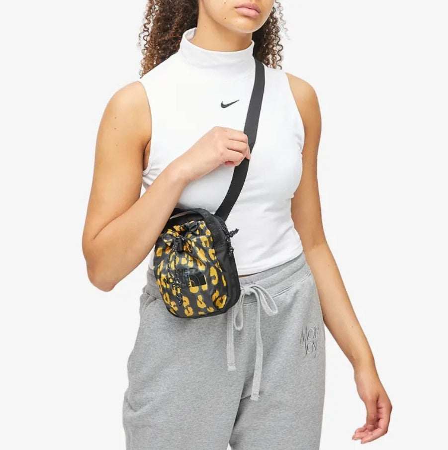 The North Face Bozer Pouch - L / Yellow / RRP £30
