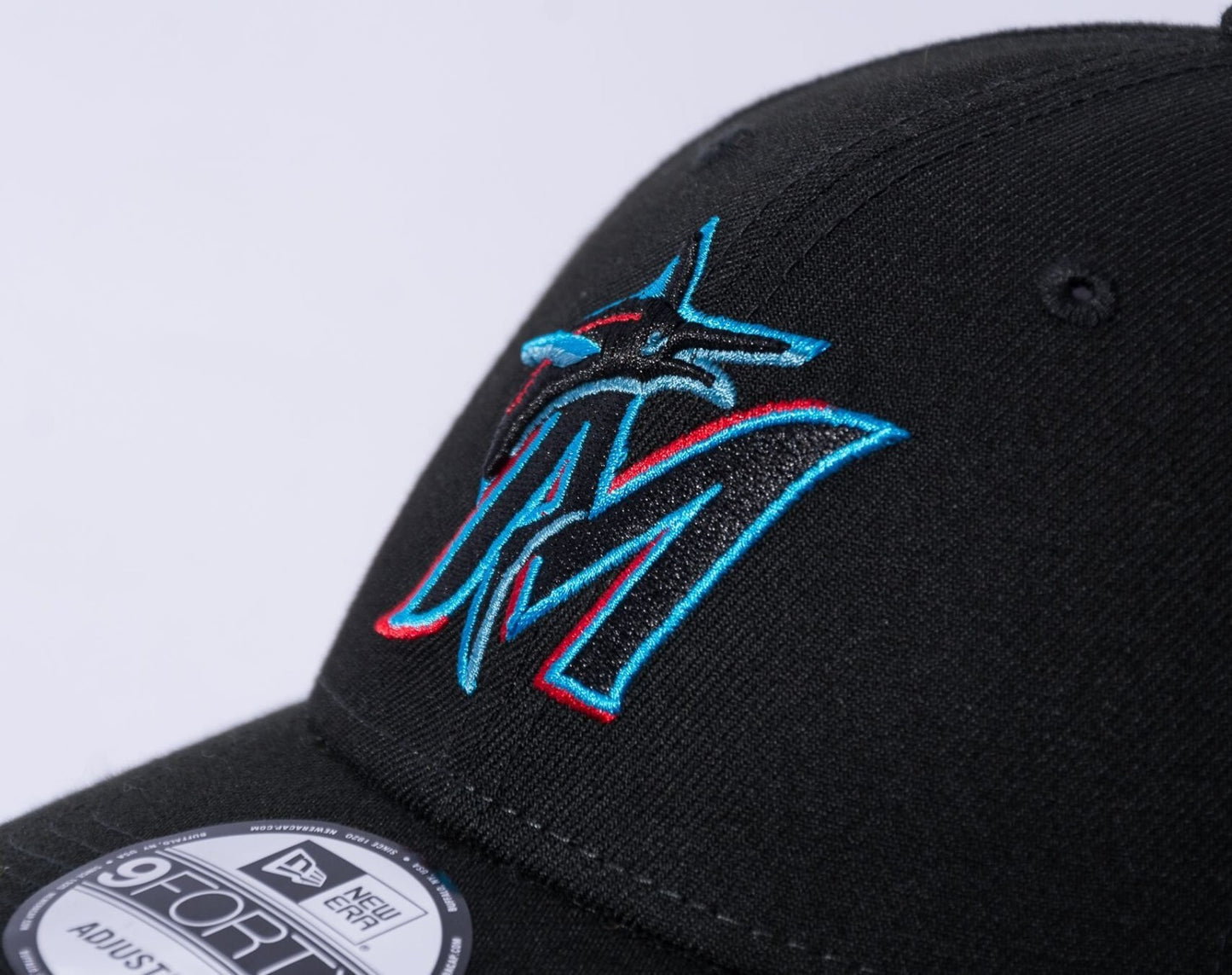 New Era Adult Miami Marlins 9FORTY Strapback Cap / Black / RRP £24
