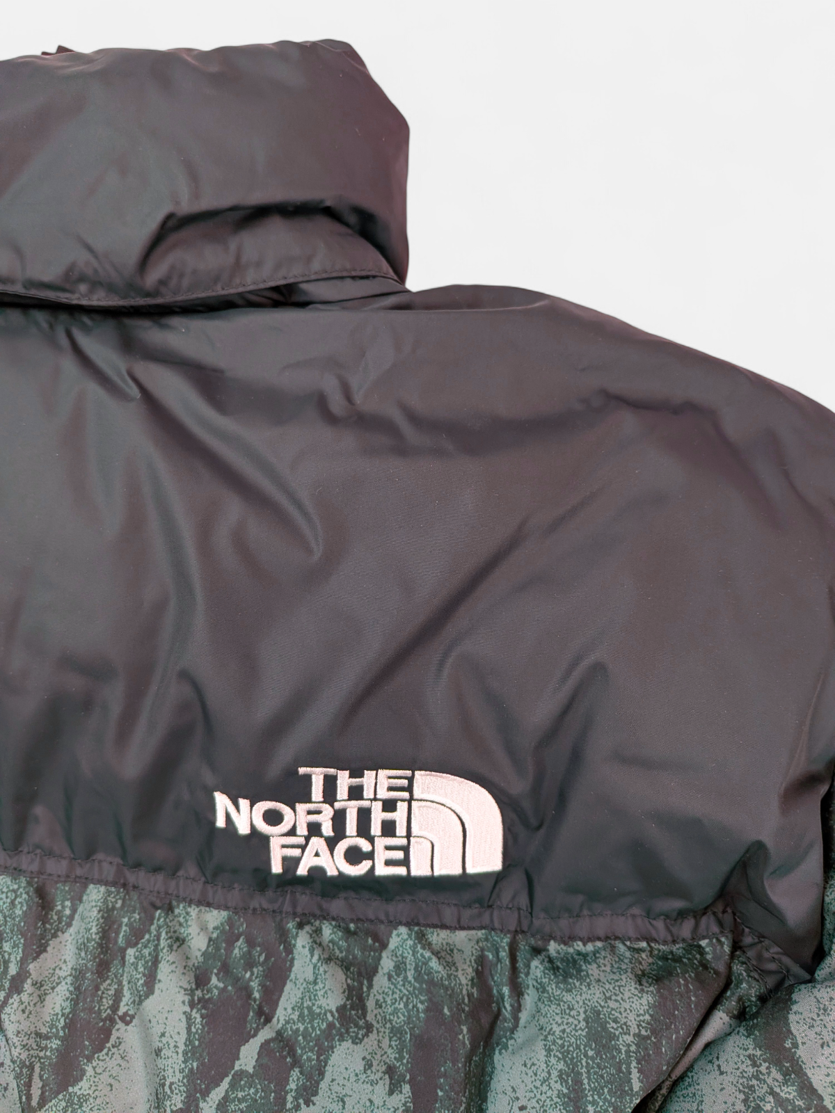 The North Face Womens PRINT NUPTSE PUFFER JACKET / Green Black / RRP £230