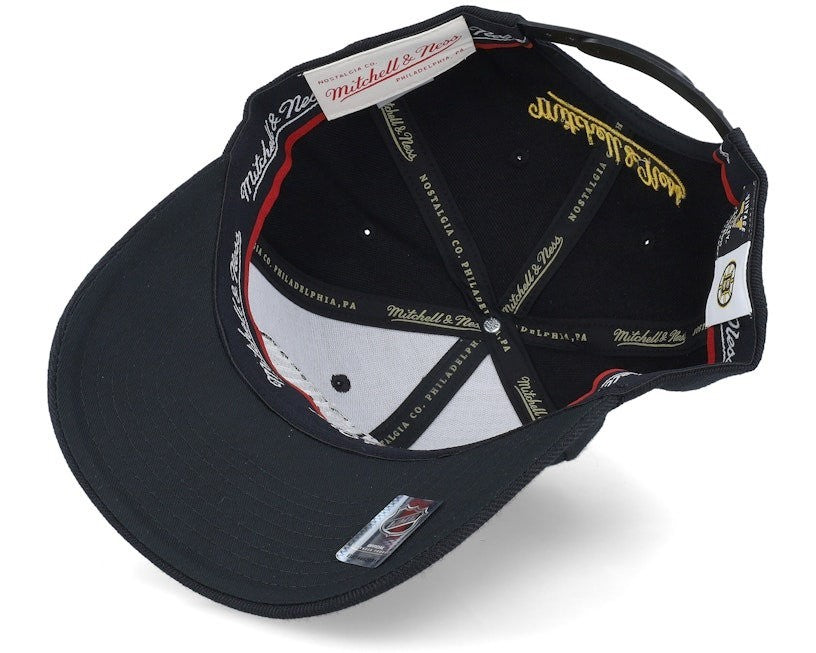 Mitchell & Ness Boston Bruins Letterman Adjustable Cap / Red Black / RRP £30