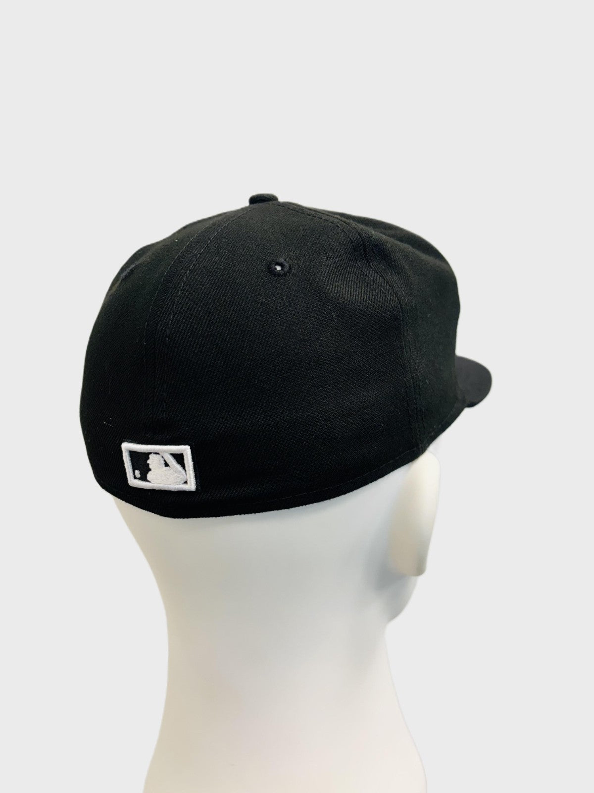 New Era Chicago White Sox 5950 Fitted Cap / Batterman Black White / RRP £35