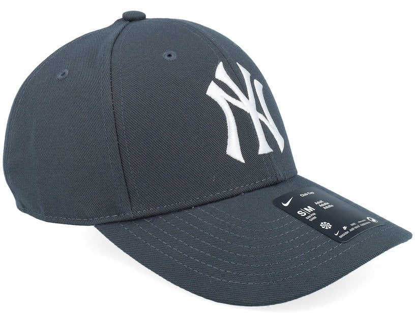 Nike New York Yankees NY Structured Club Cap / Grey White / RRP £25