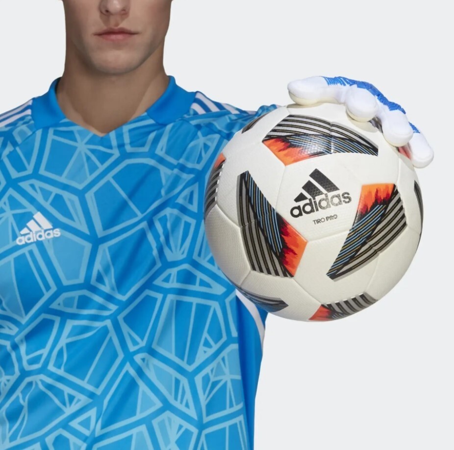 Adidas Predator League Goalkeeper Gloves / White Blue / RRP £55