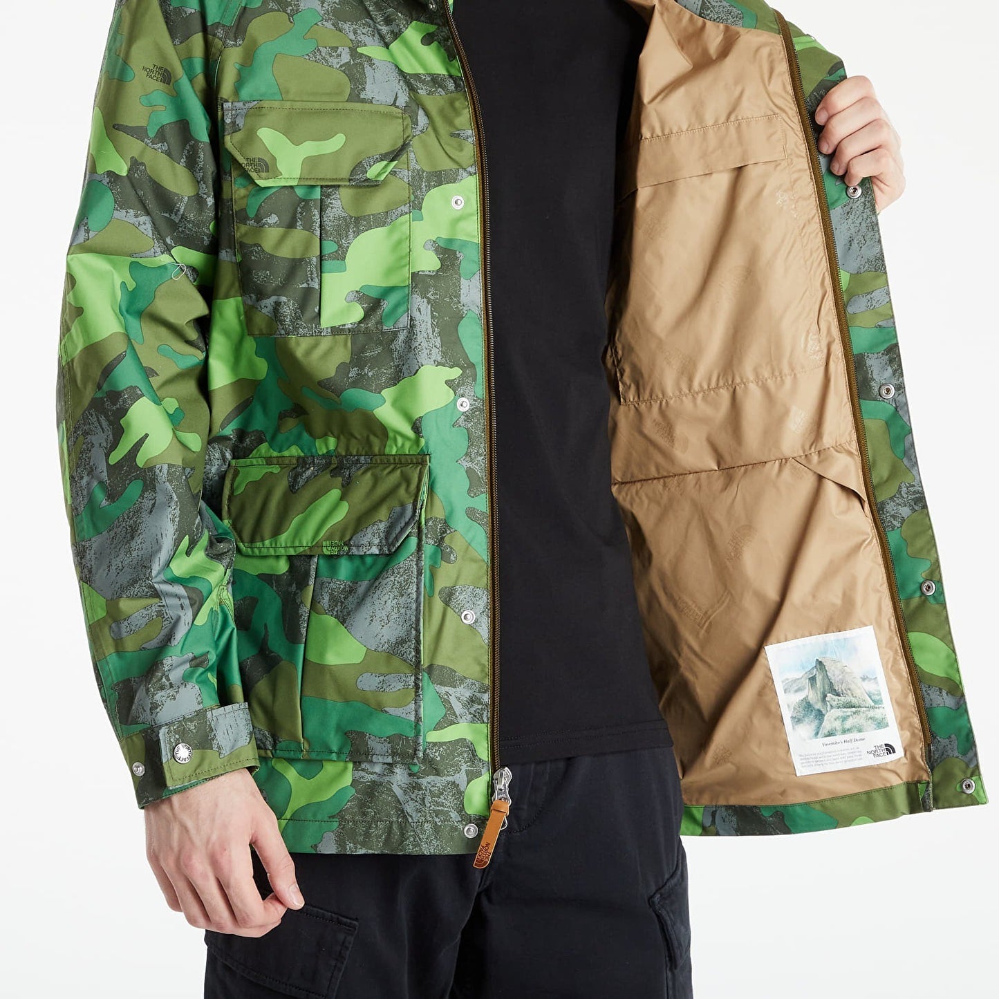 The North Face Mens Print Mountain Parka / Tea Green TNF Camo Print / RRP £280