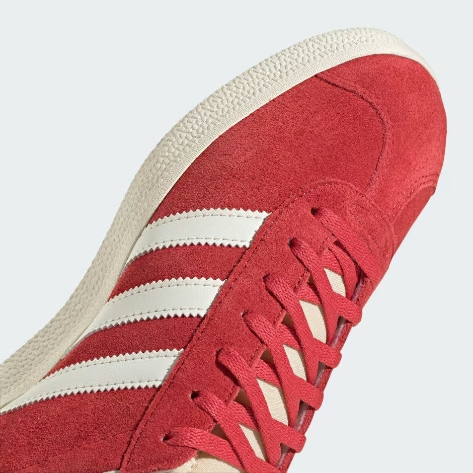 Adidas Mens GAZELLE Trainers / Red / BNIB / RRP £90