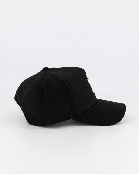 New Era New York Yankees NY MLB 9FORTY A Frame Cap / Black White / RRP £27
