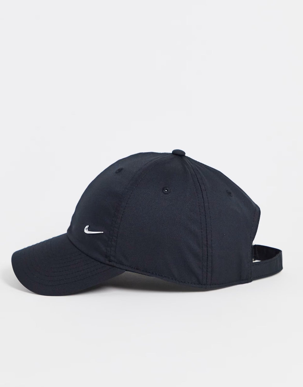 Nike Adult Dri-FIT Heritage86 Metal Swoosh Cap / Black / RRP £24