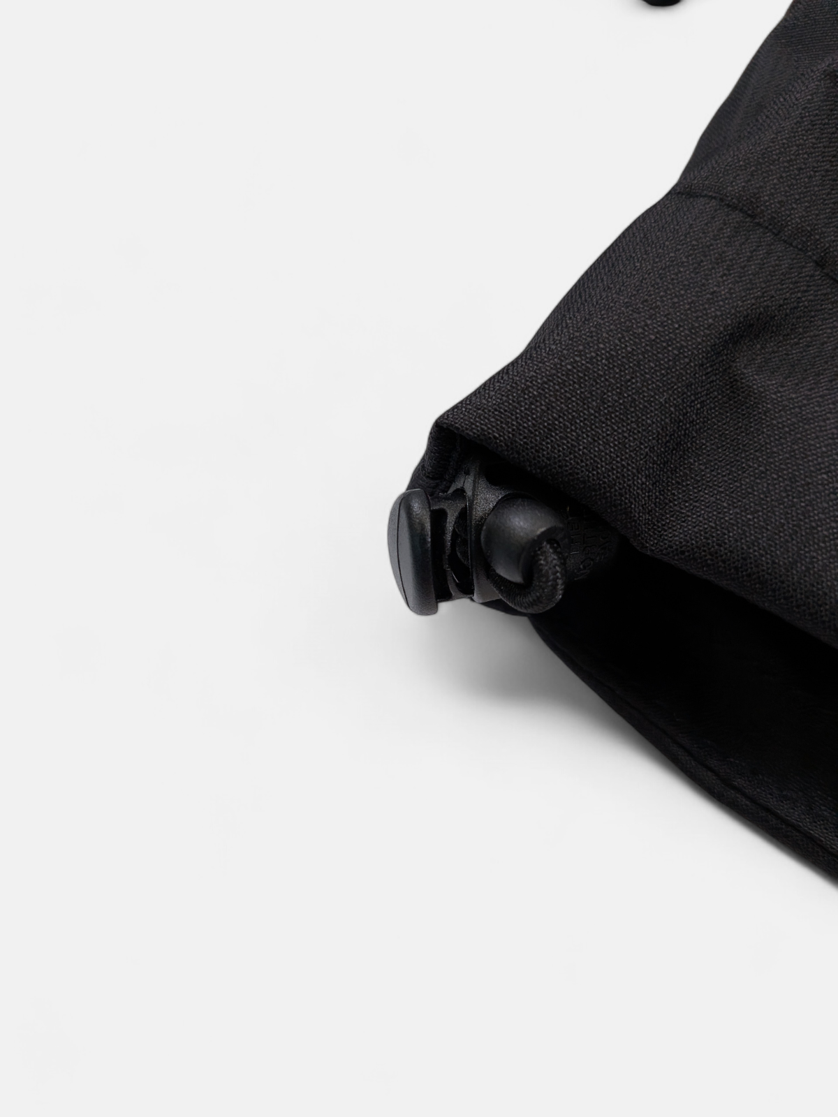 The North Face Mens Mountain Quest Jacket / Black / RRP £115